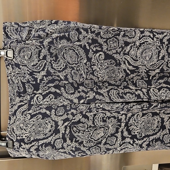 THEORY Mitrana Georgette Wide Leg Pant ~ 100% Silk Navy Blue Paisley Print Large - Picture 10 of 15